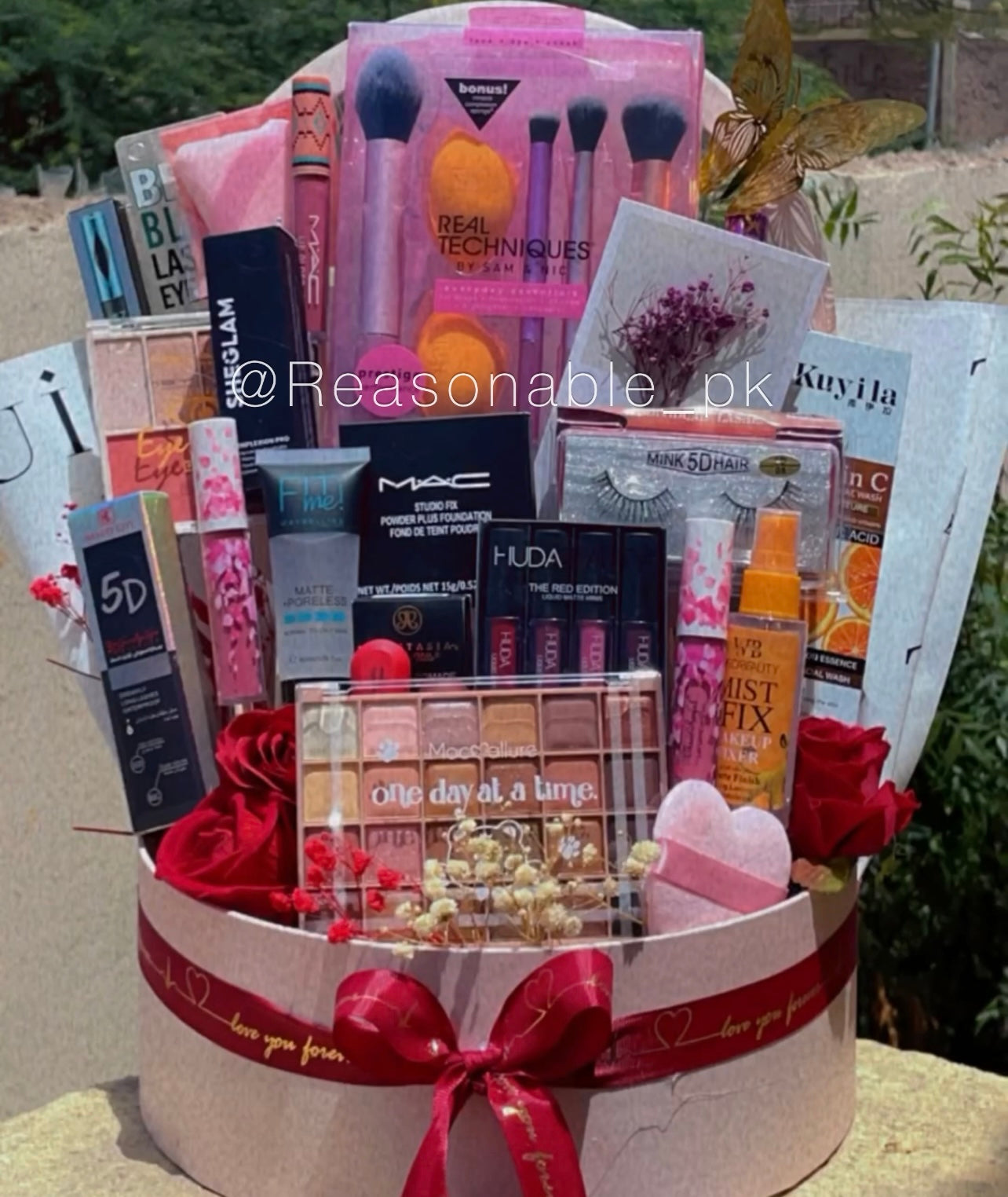 Makeup Bouquet