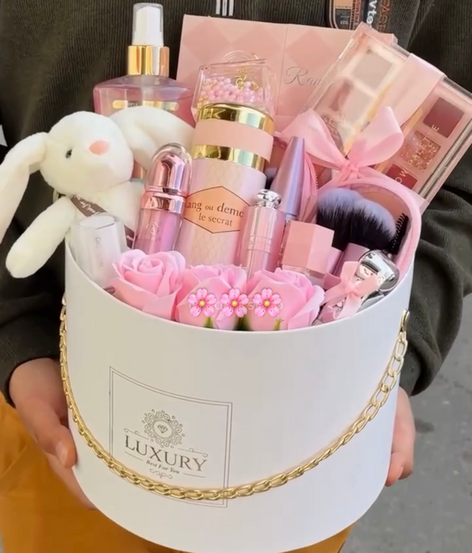 White Rose Makeup Bouquet 🌸