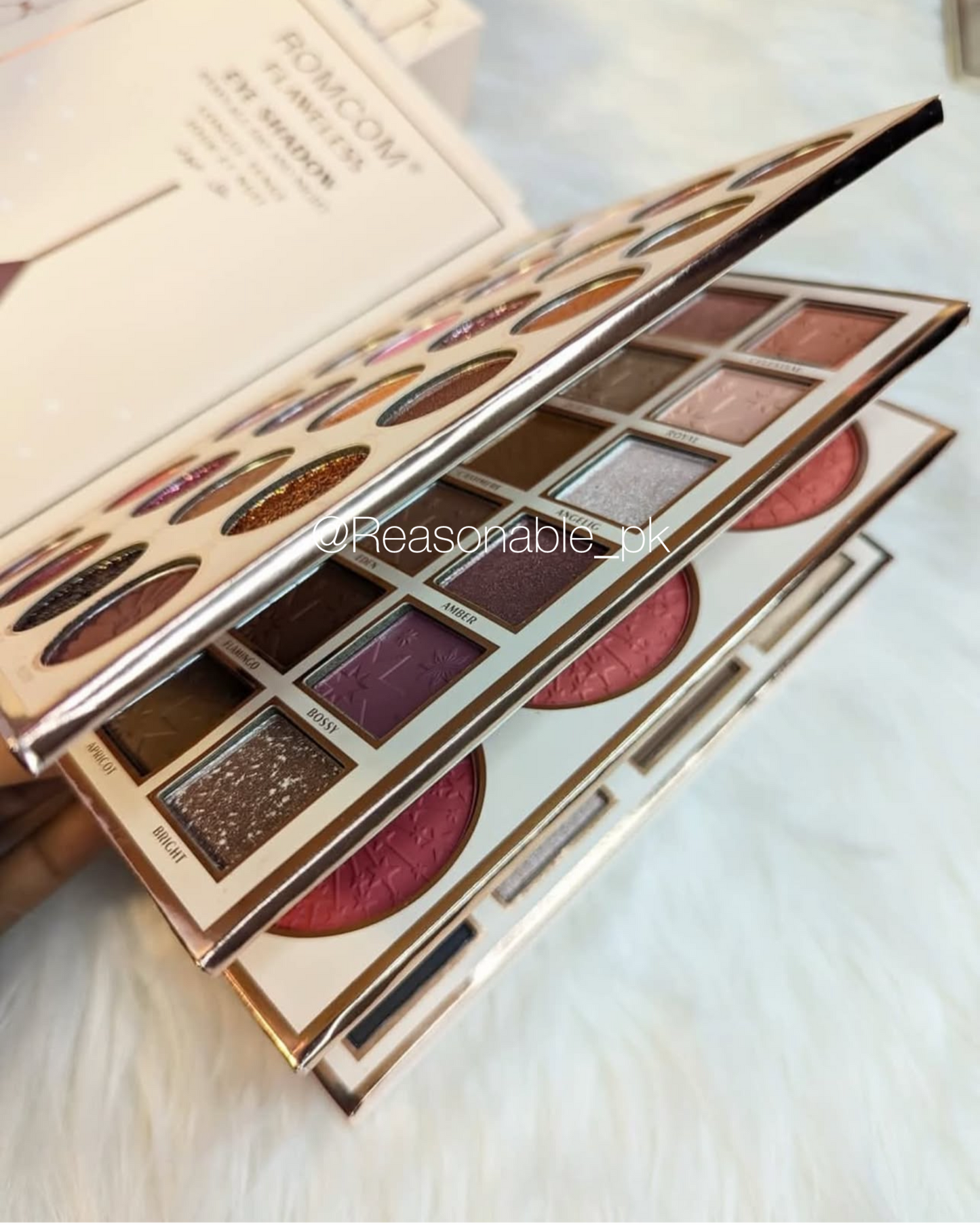 Romcom Flawless All in One Makeup Book Kit