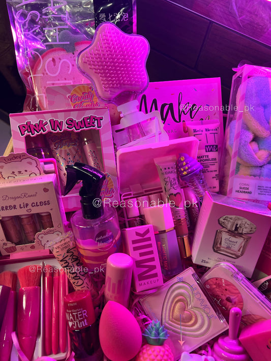 Biggest Makeup Hamper