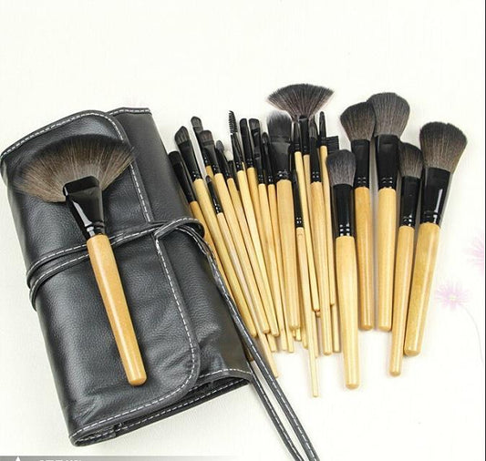 Bobby brown 32 PCS professional brush set