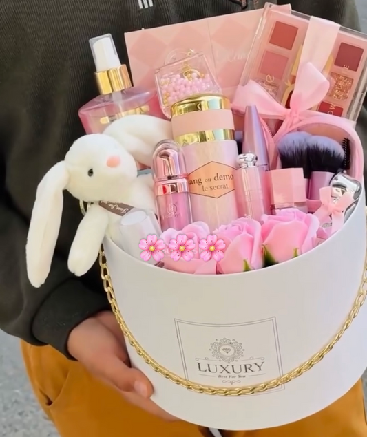 White Rose Makeup Bouquet 🌸