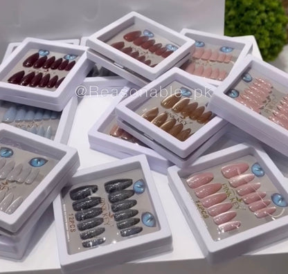 Pink Key Stylish Artifical Nails With Free Stickers 12 Pcs)