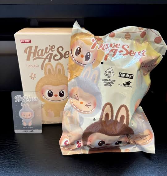 THE MONSTERS- Have A Seat Vinyl Plush Blind Box