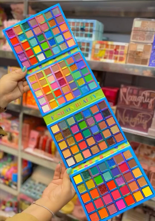 150 Colour eyeshadow kit