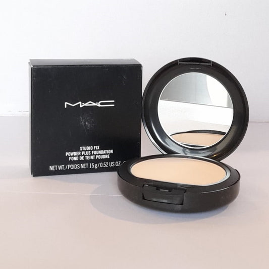 Mac compact powder